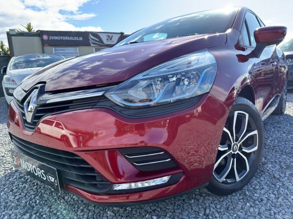 Renault Clio Hatchback, Petrol, 2019, Red