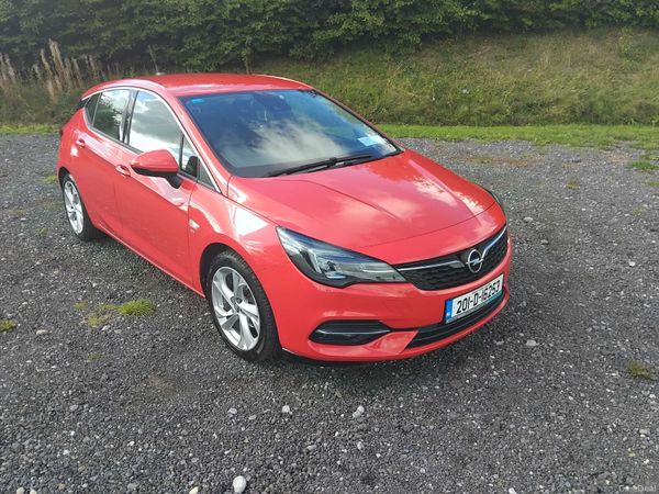 Opel Astra Hatchback, Petrol, 2020, Red