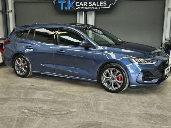 Ford Focus Estate, Petrol, 2023, Blue