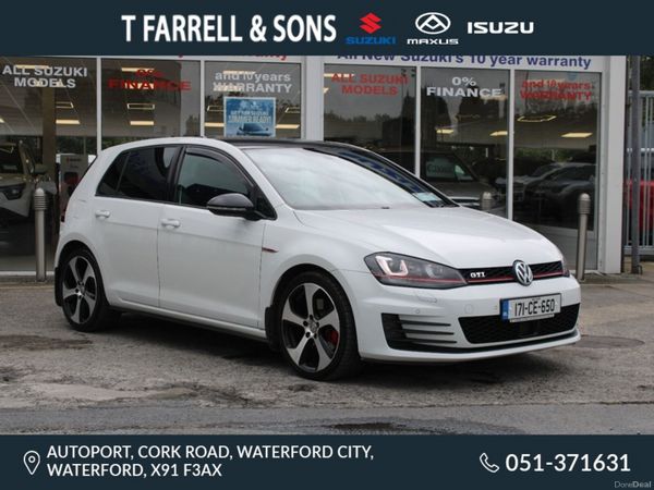Volkswagen Golf Hatchback, Petrol, 2017, White
