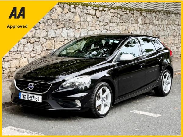 Volvo V40 Hatchback, Diesel, 2016, Black