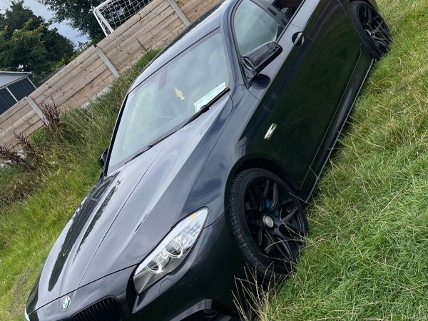 BMW 5-Series Saloon, Diesel, 2011, Grey