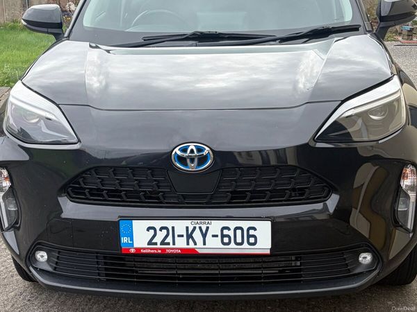 Toyota Yaris Cross Hatchback, Petrol Hybrid, 2022, Black
