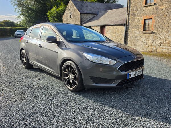 Ford Focus Hatchback, Diesel, 2016, Grey