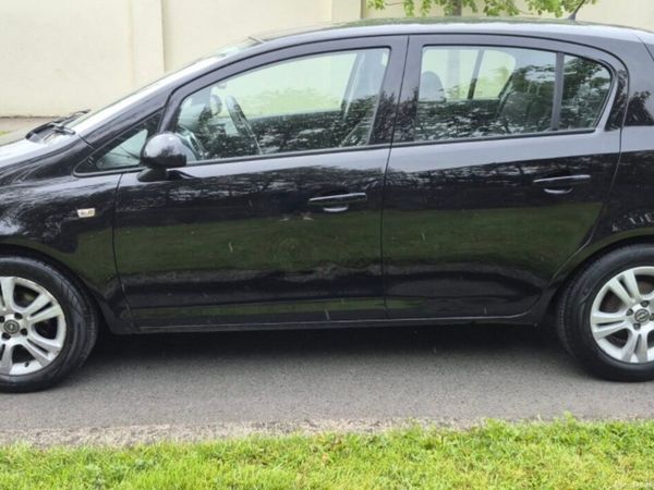 Opel Corsa Hatchback, Petrol, 2011, Black