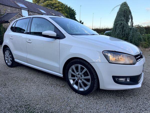 Volkswagen Polo Hatchback, Diesel, 2011, White