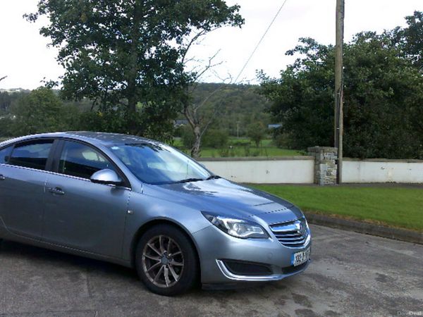 Vauxhall Insignia Hatchback, Diesel, 2013, Silver