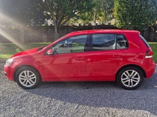 Volkswagen Golf Hatchback, Diesel, 2011, Red