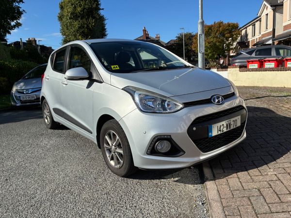Hyundai i10 Hatchback, Petrol, 2014, Silver