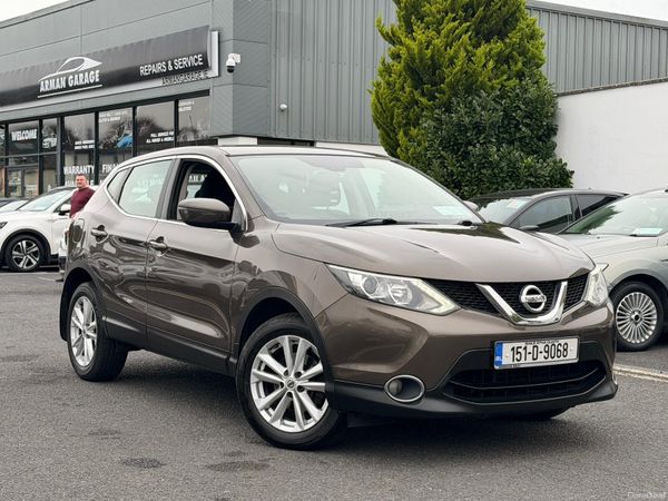 Nissan Qashqai Hatchback, Diesel, 2015, Brown