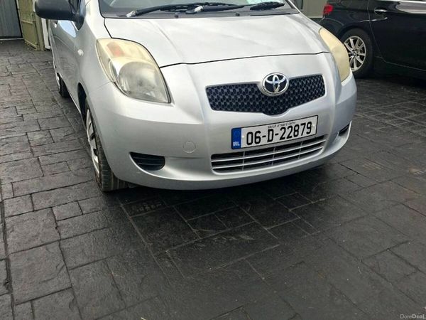 Ford Fiesta Hatchback, Petrol, 2006, Silver
