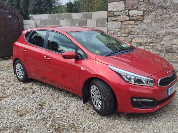 Kia Ceed Hatchback, Petrol, 2017, Red