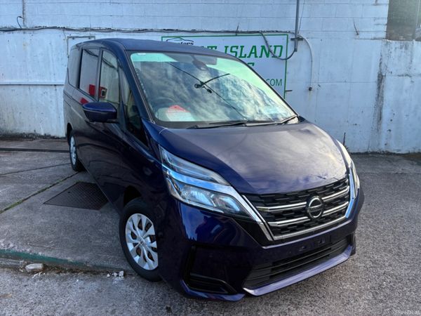 Nissan Serena Hatchback, Petrol, 2019, Blue