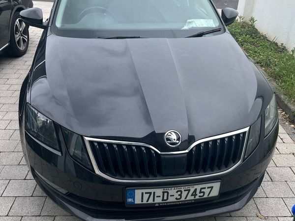 Skoda Octavia Saloon, Diesel, 2017, Black