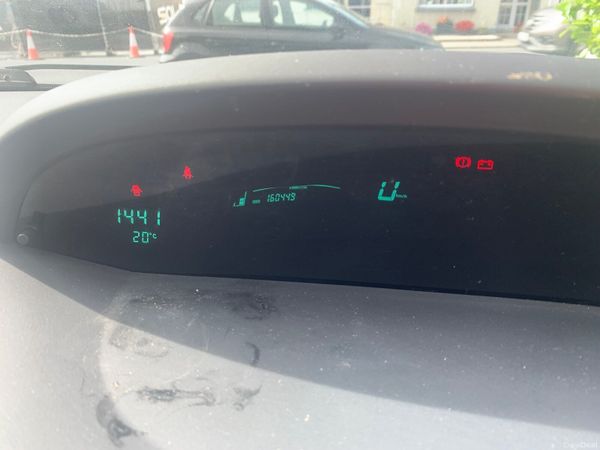 Toyota Yaris Hatchback, Petrol, 2006, Silver