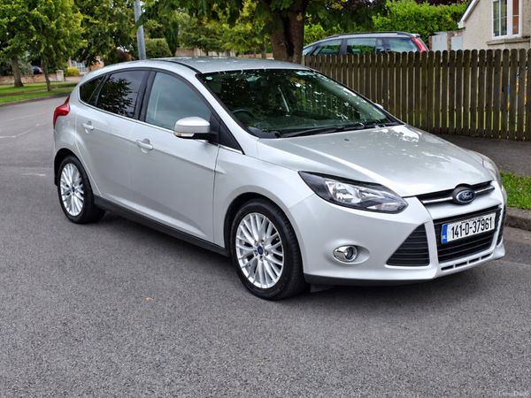 Ford Focus Hatchback, Petrol, 2014, Silver