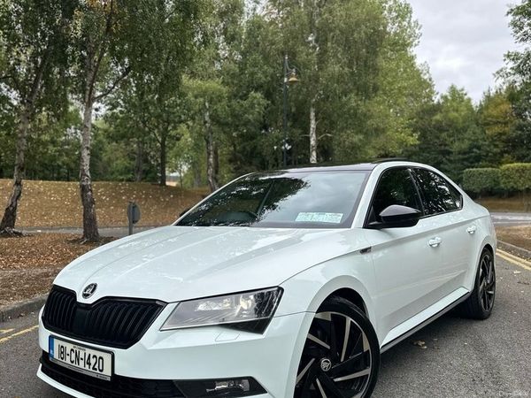 Skoda Superb Hatchback, Diesel, 2018, White
