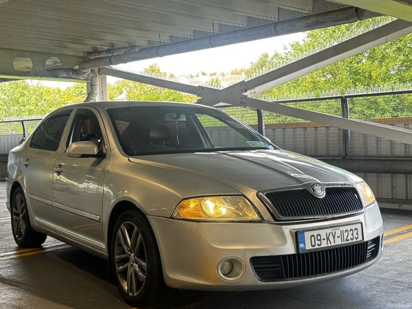 Skoda Octavia Hatchback, Diesel, 2009, Silver