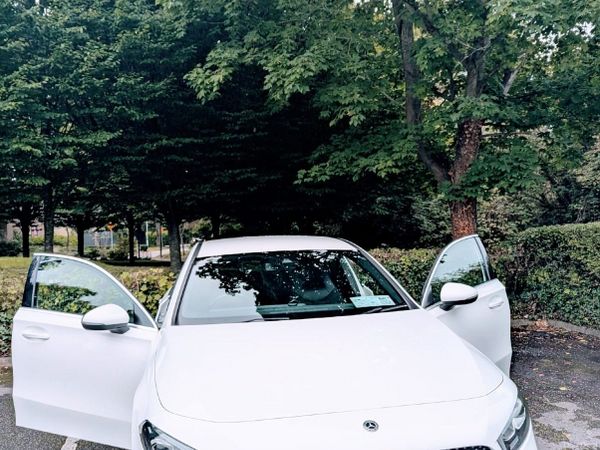 Mercedes-Benz A-Class Hatchback, Petrol, 2019, White