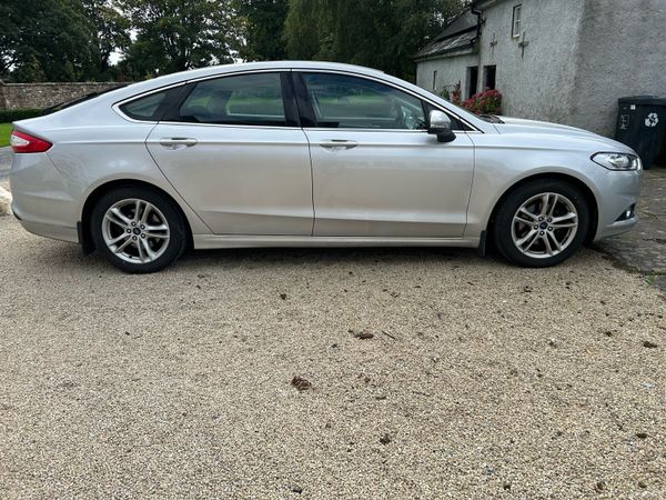 Ford Mondeo Hatchback, Diesel, 2018, Grey