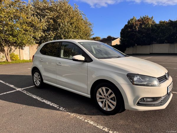 Volkswagen Polo Hatchback, Petrol, 2017, White