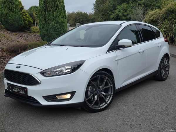 Ford Focus Hatchback, Diesel, 2015, White