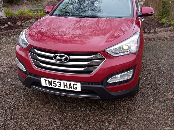 Hyundai Santa Fe SUV, Diesel, 2015, Red
