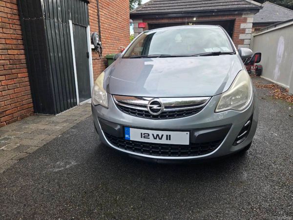 Opel Corsa Hatchback, Petrol, 2012, Silver