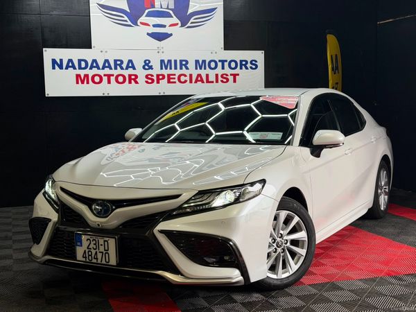 Toyota Camry Saloon, Petrol Hybrid, 2023, White