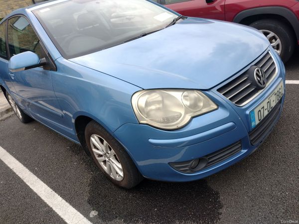 Volkswagen Polo Hatchback, Petrol, 2007, Blue