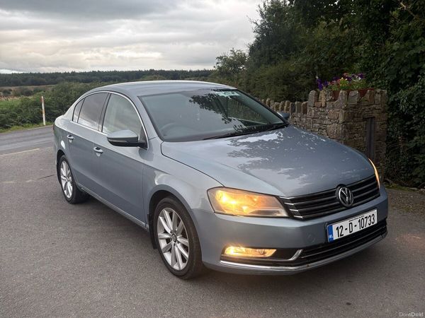 Volkswagen Passat Saloon, Diesel, 2012, Grey