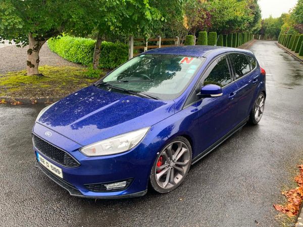 Ford Focus Hatchback, Diesel, 2016, Blue