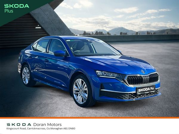 Skoda Octavia Hatchback, Diesel, 2024, Blue