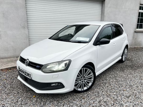 Volkswagen Polo Hatchback, Petrol, 2014, White