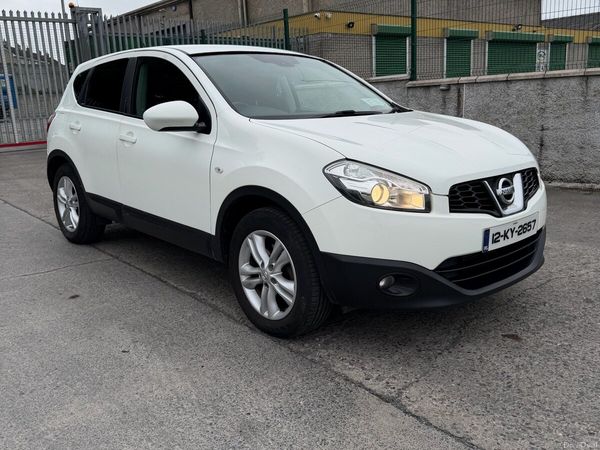 Nissan Qashqai Hatchback, Diesel, 2012, White