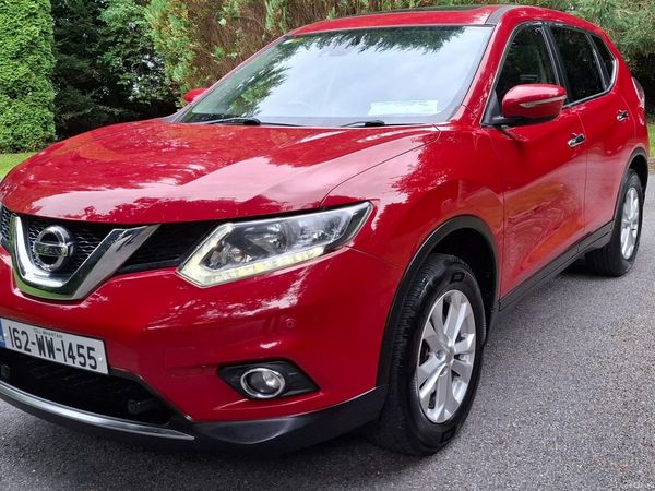 Nissan X-Trail SUV, Diesel, 2016, Red