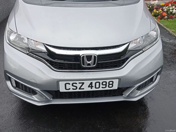 Honda Jazz Hatchback, Petrol, 2018, Silver
