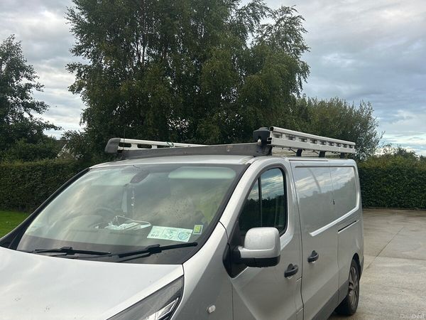 Renault Trafic MPV, Diesel, 2021, Grey