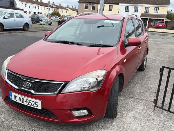 Kia Ceed Estate, Diesel, 2010, Red