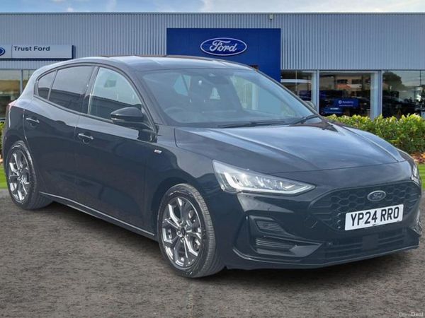 Ford Focus Hatchback, Petrol, 2024, Black