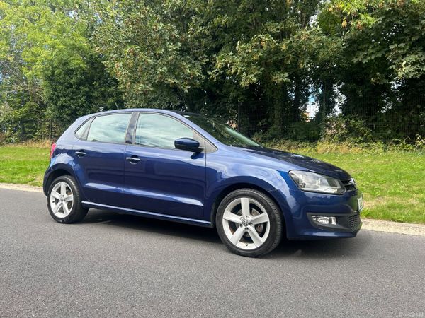 Volkswagen Polo Hatchback, Petrol, 2012, Blue