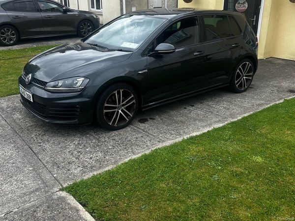 Volkswagen Golf Hatchback, Diesel, 2015, Grey