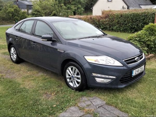 Ford Mondeo Hatchback, Diesel, 2012, Grey