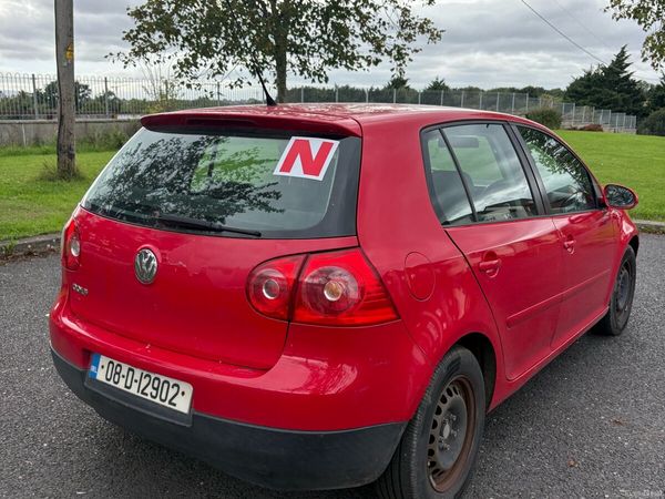 Volkswagen Golf Hatchback, Petrol, 2008, Red