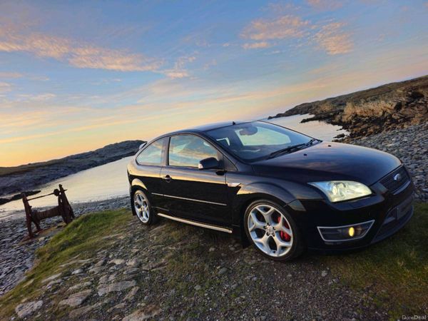 Ford Focus Hatchback, Petrol, 2007, Black