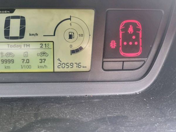 Citroen C4 Picasso MPV, Diesel, 2013, Red