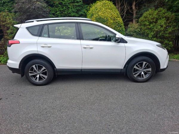 Toyota RAV4 SUV, Diesel, 2016, White