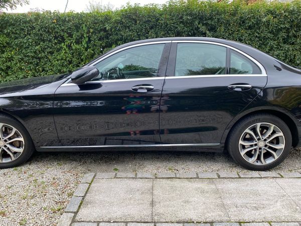 Mercedes-Benz C-Class Saloon, Petrol Plug-in Hybrid, 2016, Black