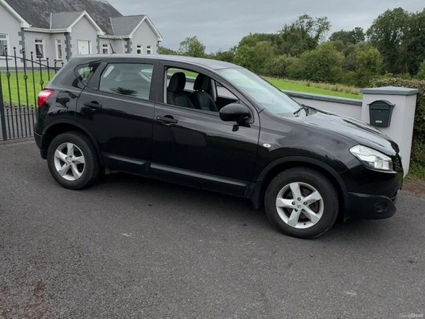 Nissan Qashqai MPV, Diesel, 2013, Black