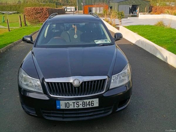 Skoda Octavia Estate, Diesel, 2010, Black